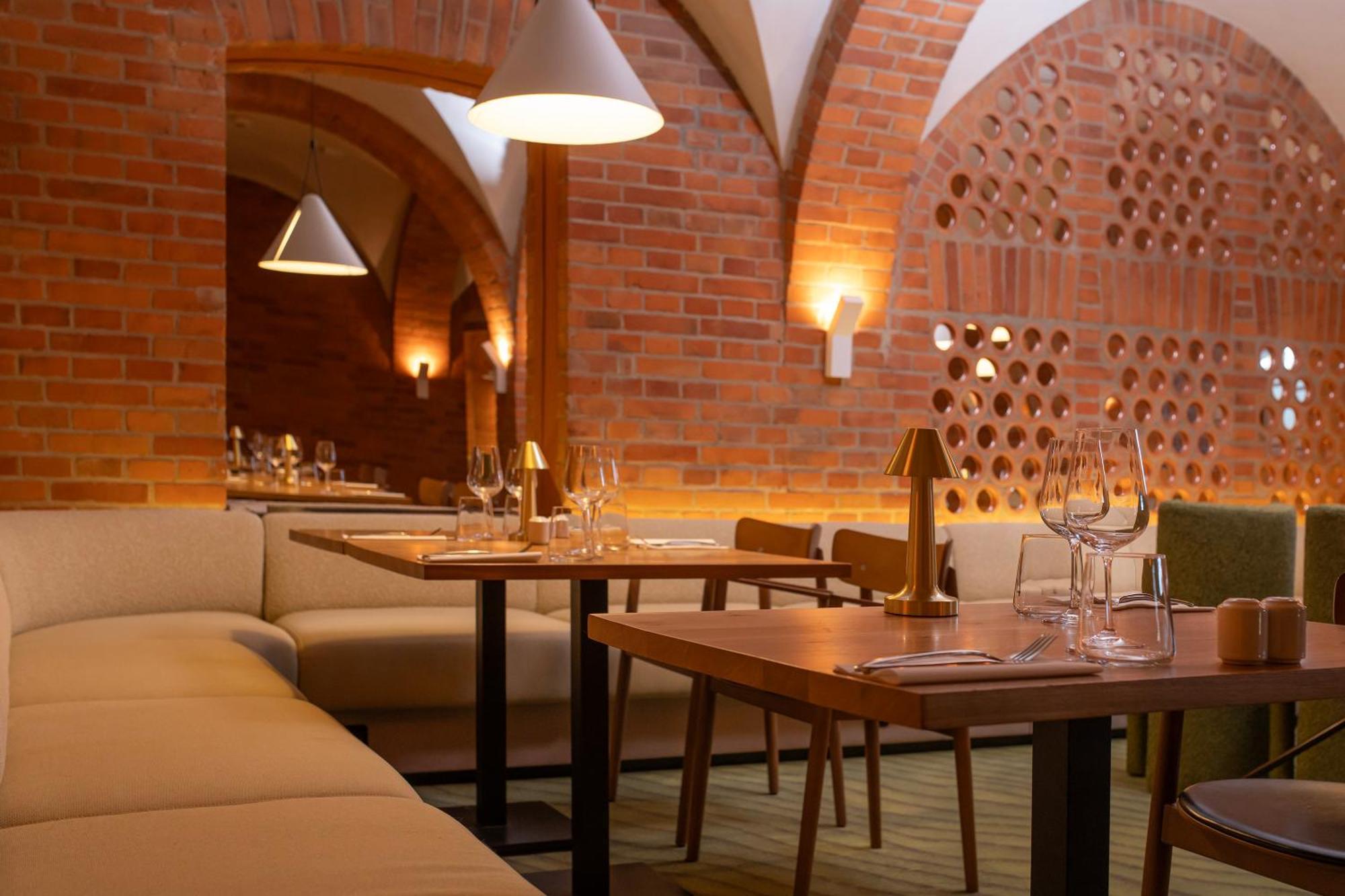 Hotel Zinar Castle Cracovia Exterior foto